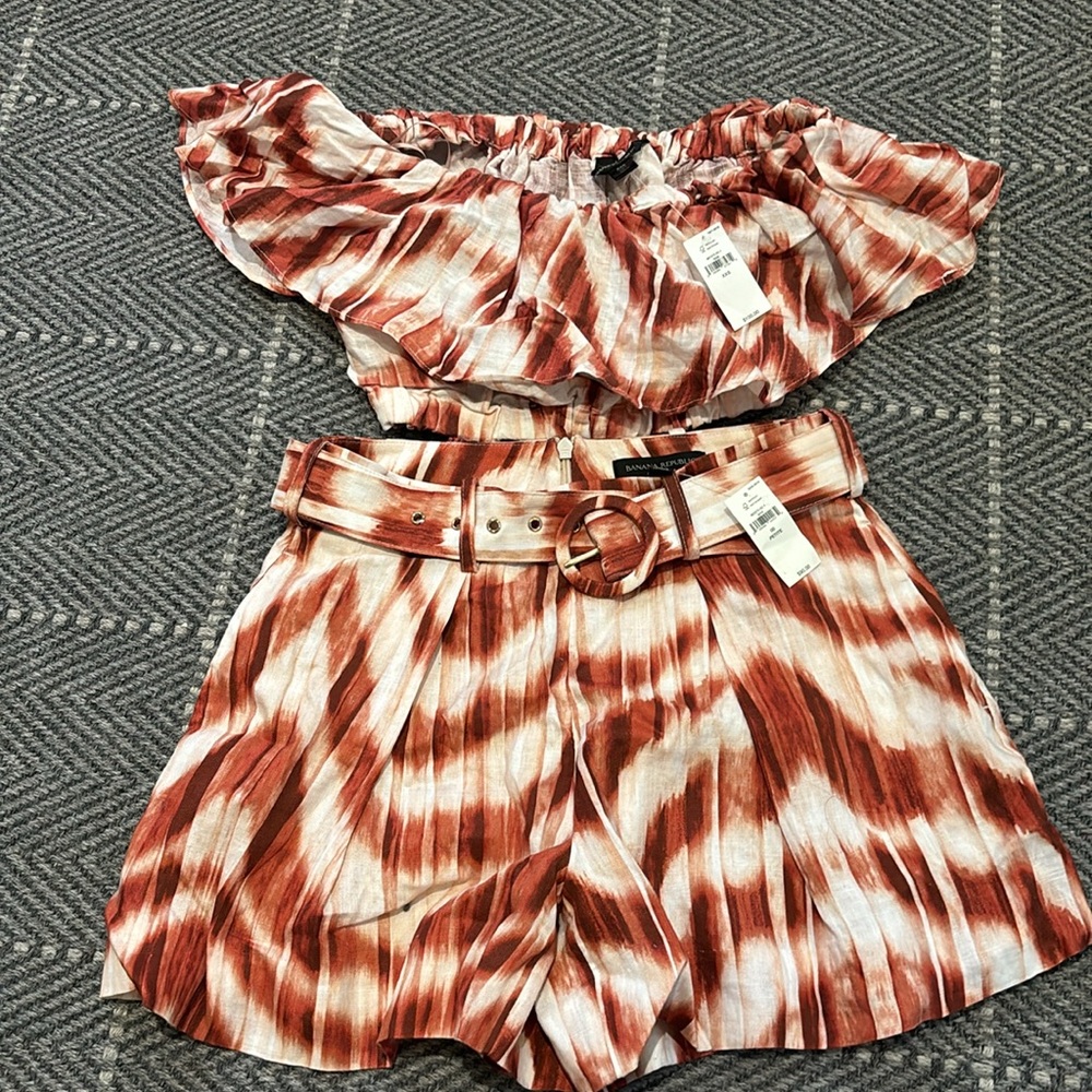 Banana republic set